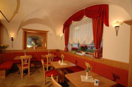 Hotel Italia Baselga di Pinè Kültér fotó